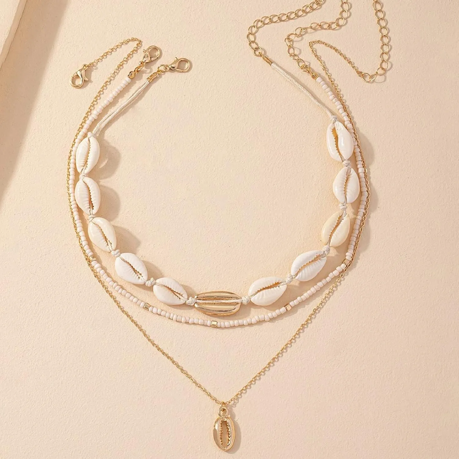 YANCHUN Shell Necklace Beach Jewelry for Women Sea Shell Necklace Layered Gold Shell Charm Necklaces Summer Outfits fwomen Beach Fashion 2025