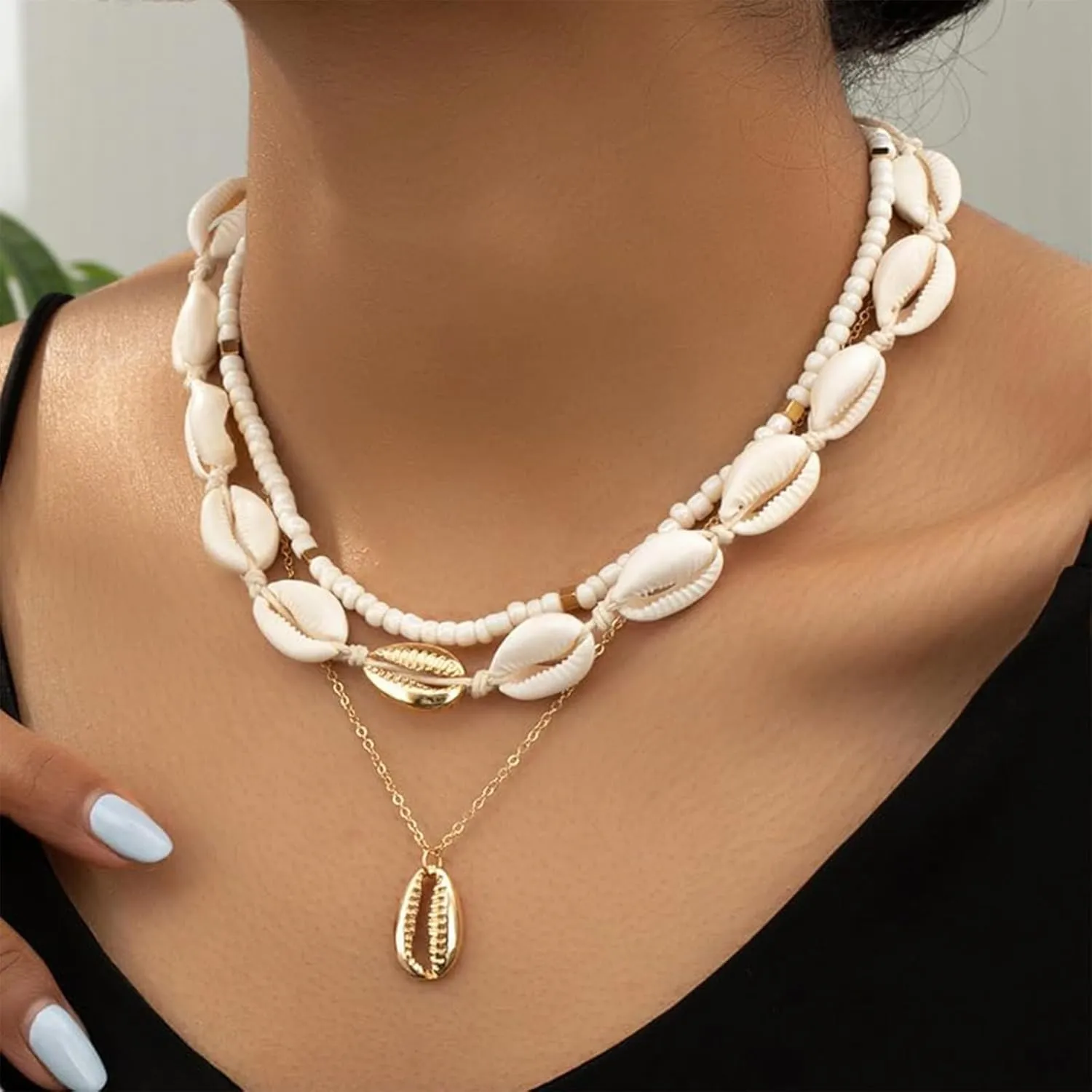 YANCHUN Shell Necklace Beach Jewelry for Women Sea Shell Necklace Layered Gold Shell Charm Necklaces Summer Outfits fwomen Beach Fashion 2025