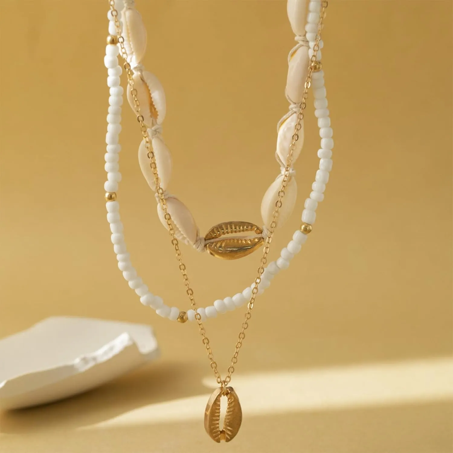 YANCHUN Shell Necklace Beach Jewelry for Women Sea Shell Necklace Layered Gold Shell Charm Necklaces Summer Outfits fwomen Beach Fashion 2025